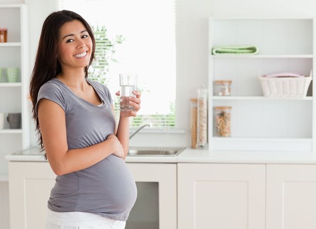 Wie viel kann Wasser pro Tag trinken?? Wie viel Trinkwasser, um Gewicht zu verlieren? 03