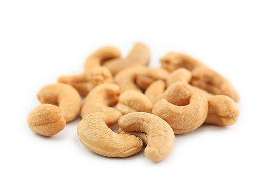 Cashews: Nützliche Eigenschaften, Schaden und Kontraindikationen, Kalorien 03