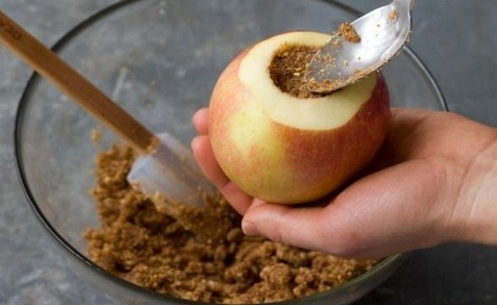 Gebackene Äpfel im Backofen: die Vorteile von gebackenen Äpfeln, Kalorien. Rezepte von gebackenen Äpfeln im Backofen, Mikrowelle und Multicooker 07