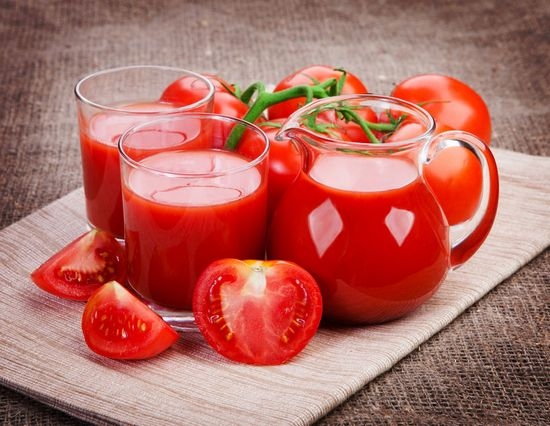 Tomatensaft: Nutzen und Verletzung der menschlichen Gesundheit 01