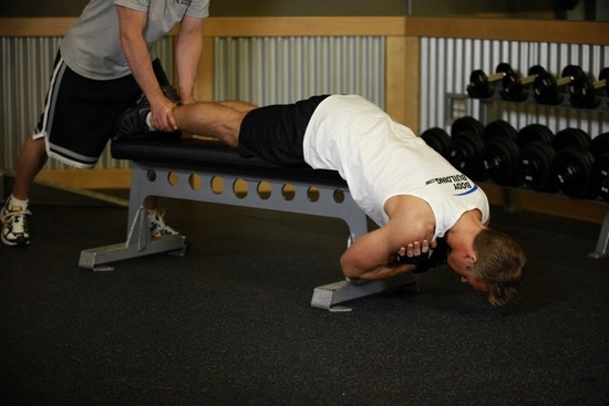 Hyperextension zu Hause, Ausrüstung ohne Simulator, auf Phytball 02