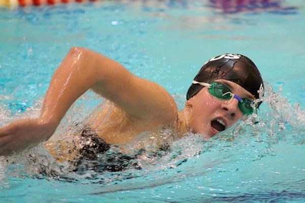 Wie lerne ich schwimmen?? Lernmethoden in Gewässern und Pool 02