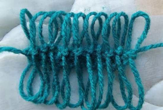 Stricken auf der Gabel von Schals und anderen Produkten: Schemata und Beschreibungen, Meisterklasse für Anfänger 18