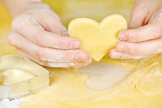 So erstellen Sie einen Shortbread-Teig für Kekse und Pasteten, damit der Gebäck bröckelig wird? 01