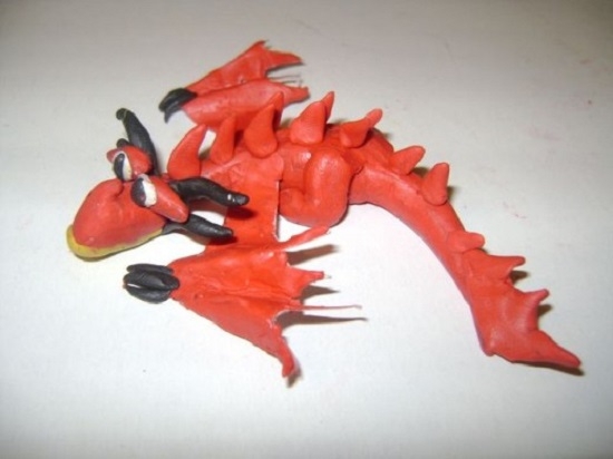 So machen Sie einen Drachen aus Plastilin - die Schlange von Goryysch, dem zahnlosen und schrecklichen Monster? 14