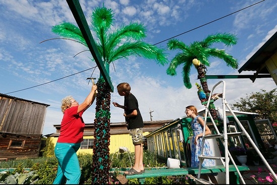 So machen Sie Palme mit Plastikflaschen mit eigenen Händen: Master-Klasse, Schritt-für-Schritt-Anweisungen mit Fotos 10