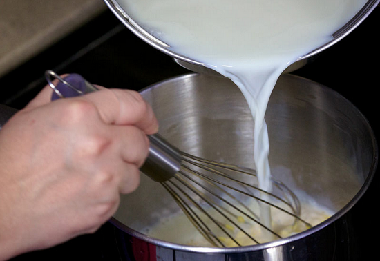 Klassische Sahne für «Napoleon»: Rezepte mit Kondensmilch und Milch 05