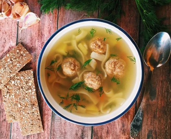 Suppe mit Fleischbällchen und Vermicelline: Schritt-für-Schritt-Rezepte mit Fotos 01