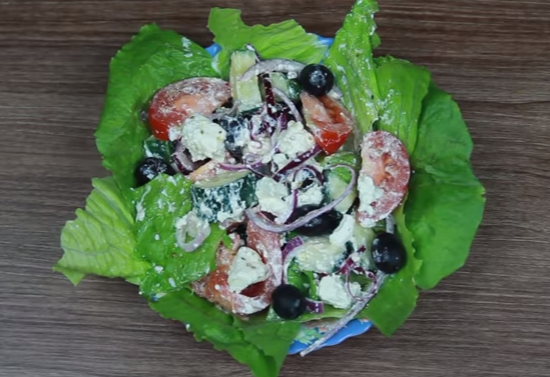 Griechischer Salat mit Feta-Käse: Rezept, Kalorien. Was kann durch FETU ersetzt werden?? 06