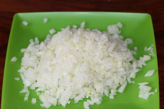 Salat «Schildkröte» mit Hühnchen und Apfel, Walnüssen, Pflaumen und anderen Zutaten 14