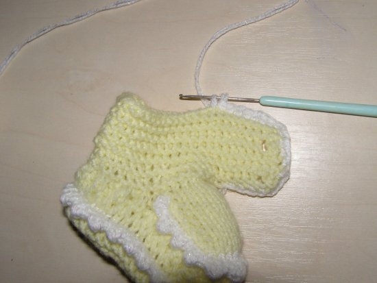 Booties auf zwei Stricknadeln für Neugeborene: Meisterklasse für Anfänger 13