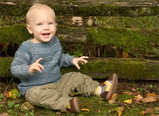 Pullover für den Jungen mit den Stricknadeln: Master-Klasse beim Stricken 02