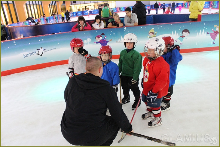 Aus welchem ​​Alter, um ein Kind in Hockey zu geben 03